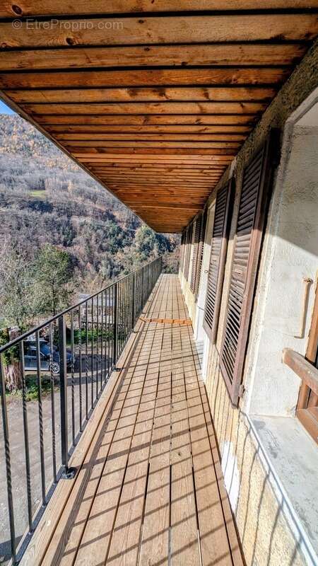 Appartement à SALINS-LES-THERMES