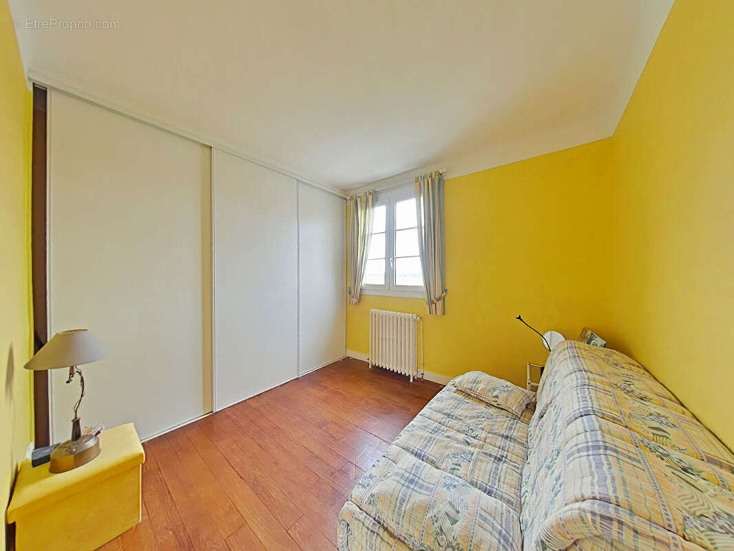 Maison à FONTENAY-LE-FLEURY