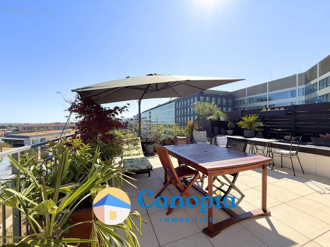 Appartement à MONTROUGE