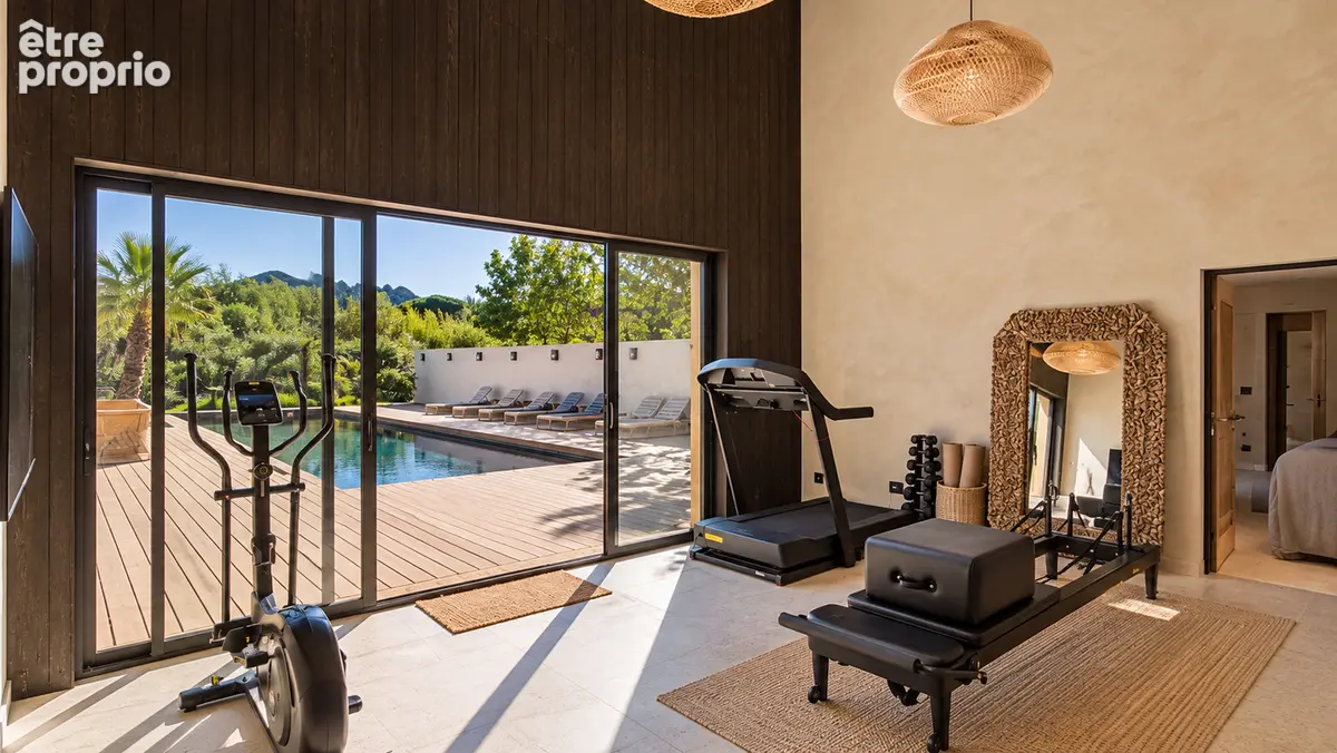 Eygalières , Le Jardin des Alpilles , domaine contemporain confidentiel avec vue Alpilles, piscine à fond mobile, padel et hamma - photo 12