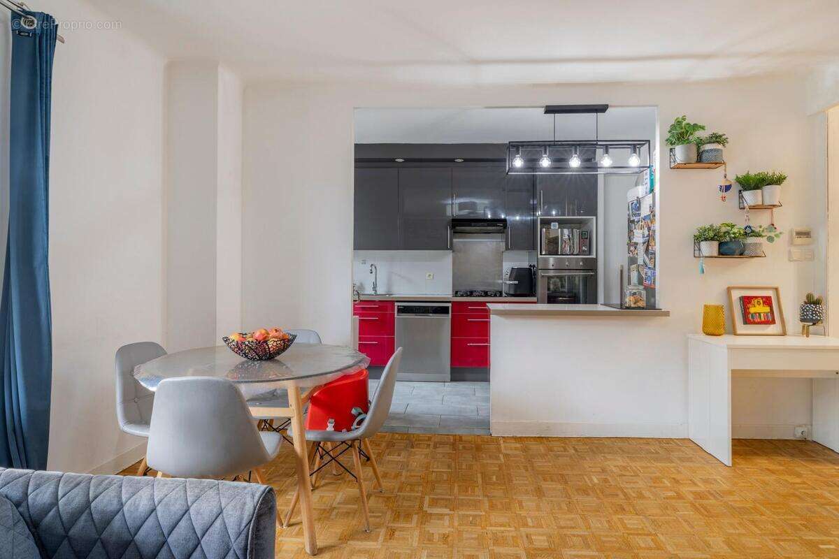 Appartement à MARSEILLE-8E