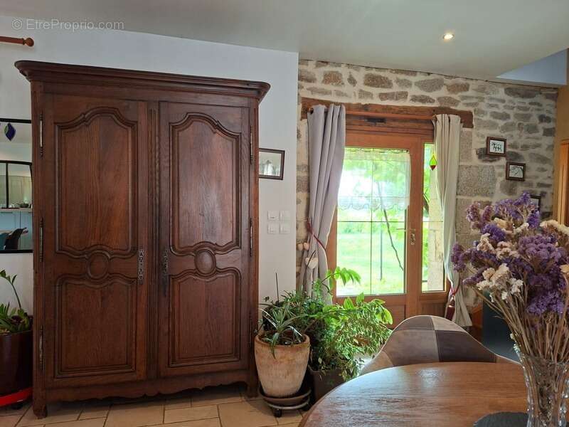 Maison à HAUTERIVE