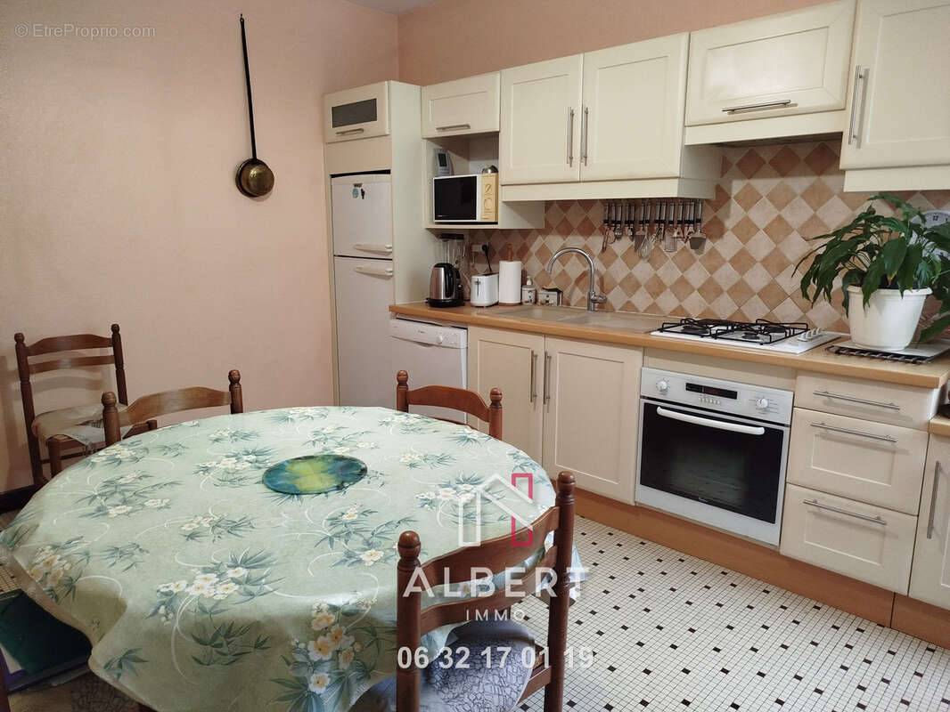 Maison à LONGUE-JUMELLES