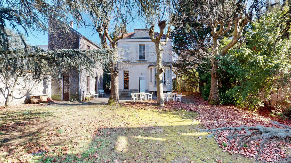 Maison à LE PERREUX-SUR-MARNE
