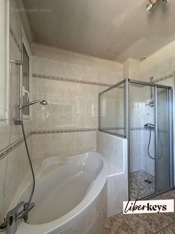 Maison familiale de 8 pièces – 186 m² – Terrain de 1 274 m² – Charly - photo 8