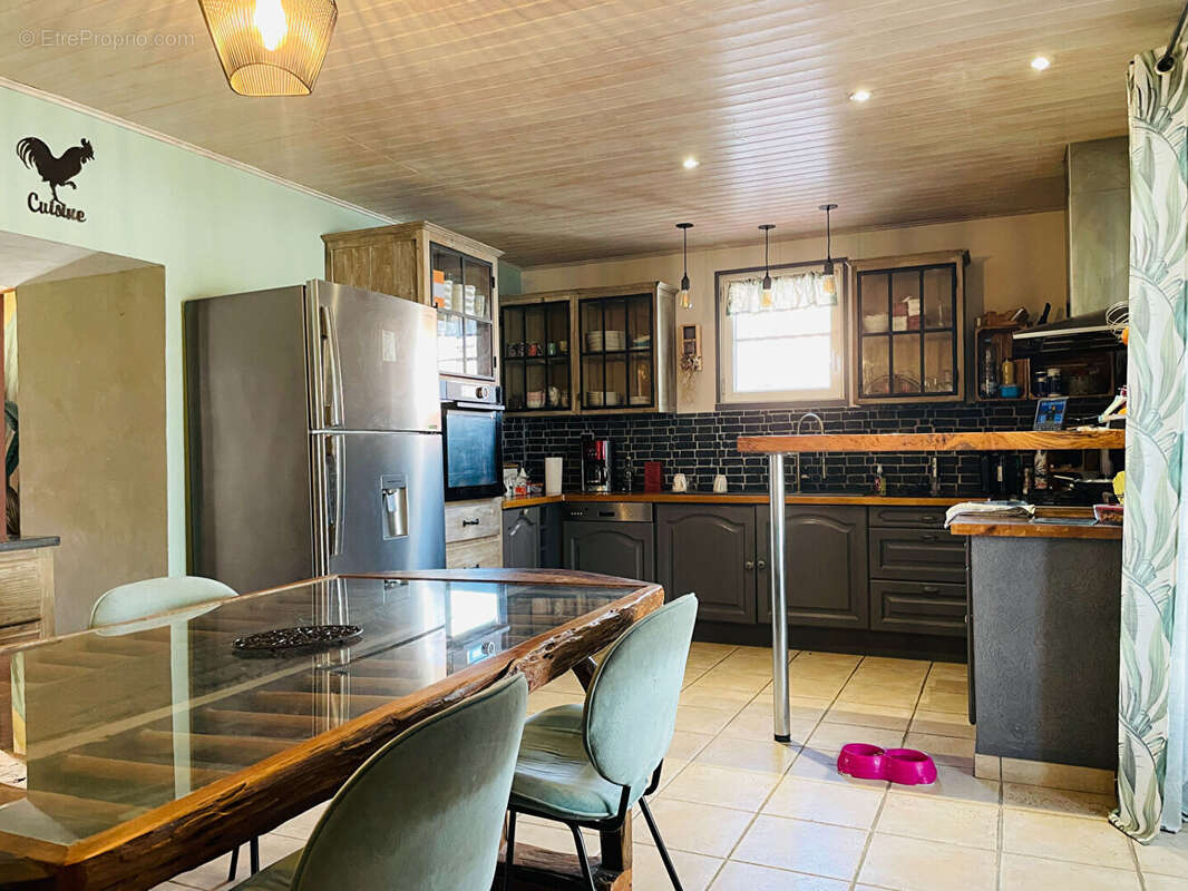 Maison à COMMEQUIERS