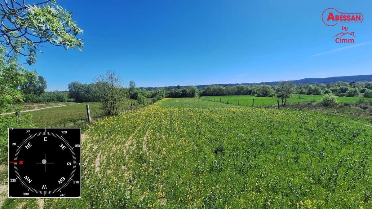 Terrain à AIGREMONT