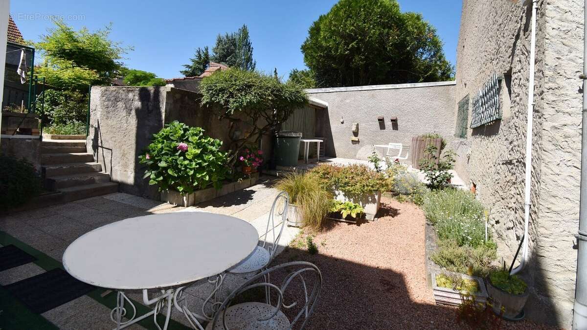 Maison à LE VERNET