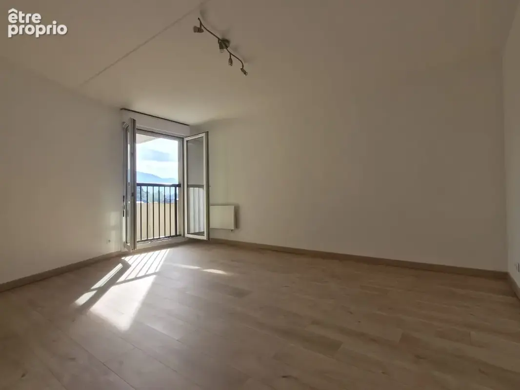 Appartement 1 pièce 30 m² à vendre à Chambery (73000) - photo 3