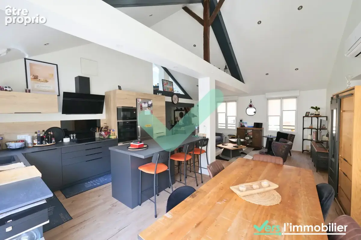 Superbe duplex de 100,41 m2 avec terrasse de 32 m2 en centre-ville d'Épernay - photo 4
