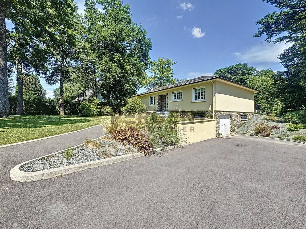 Maison à CHARLEVILLE-MEZIERES