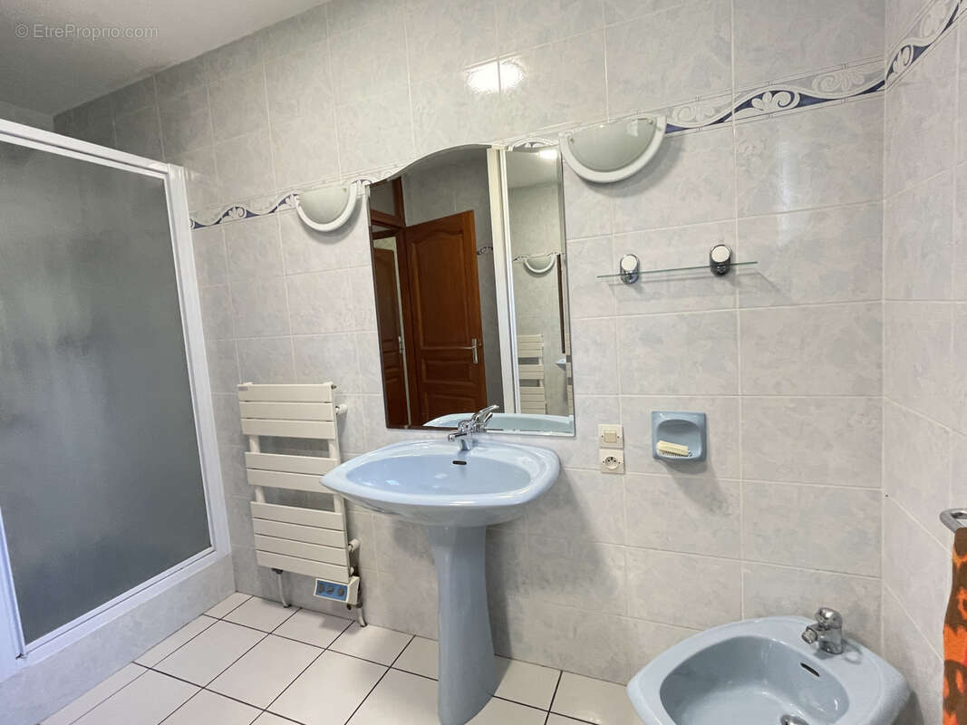 Maison à BELIN-BELIET