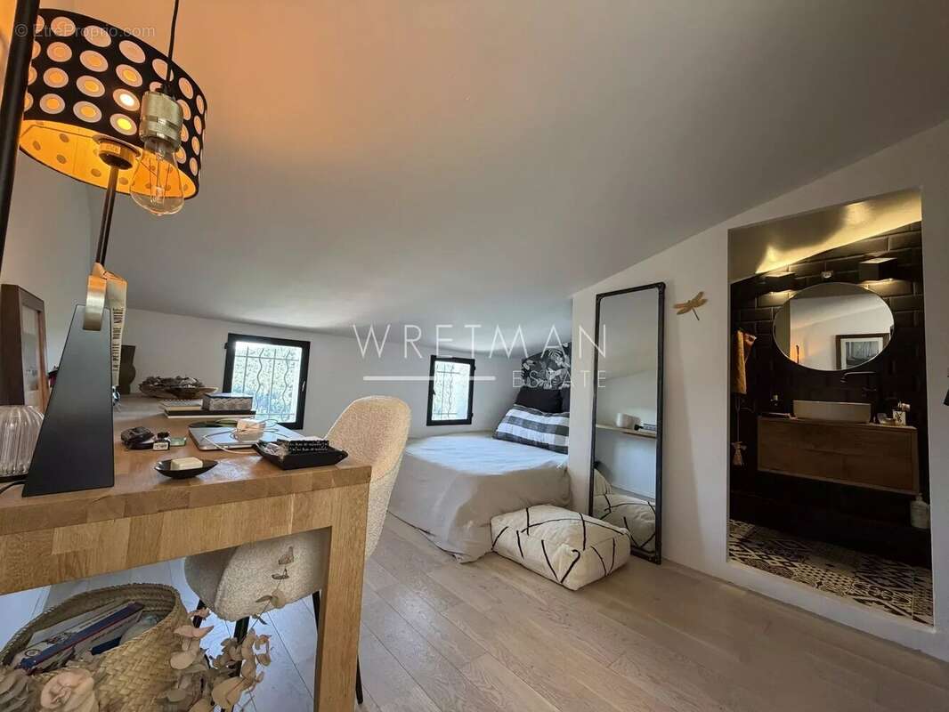 Appartement à CLAVIERS