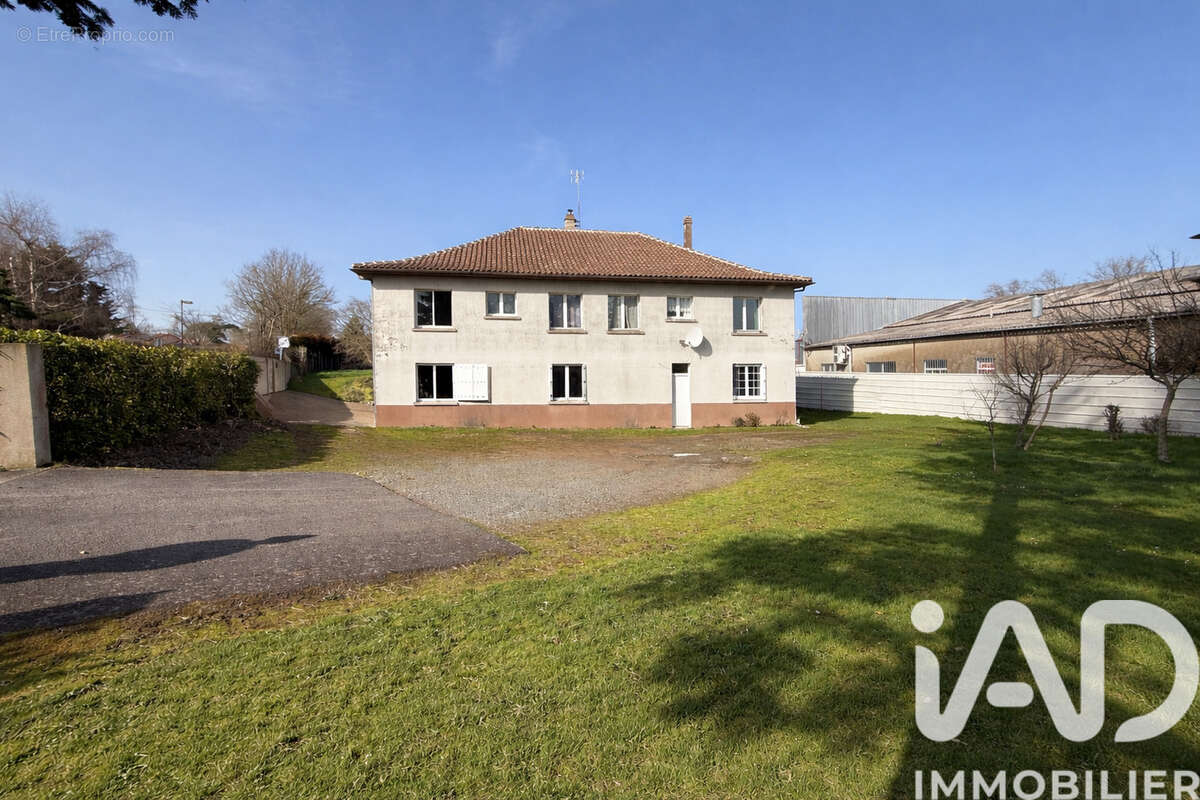 Photo 2 - Maison à LE TALLUD