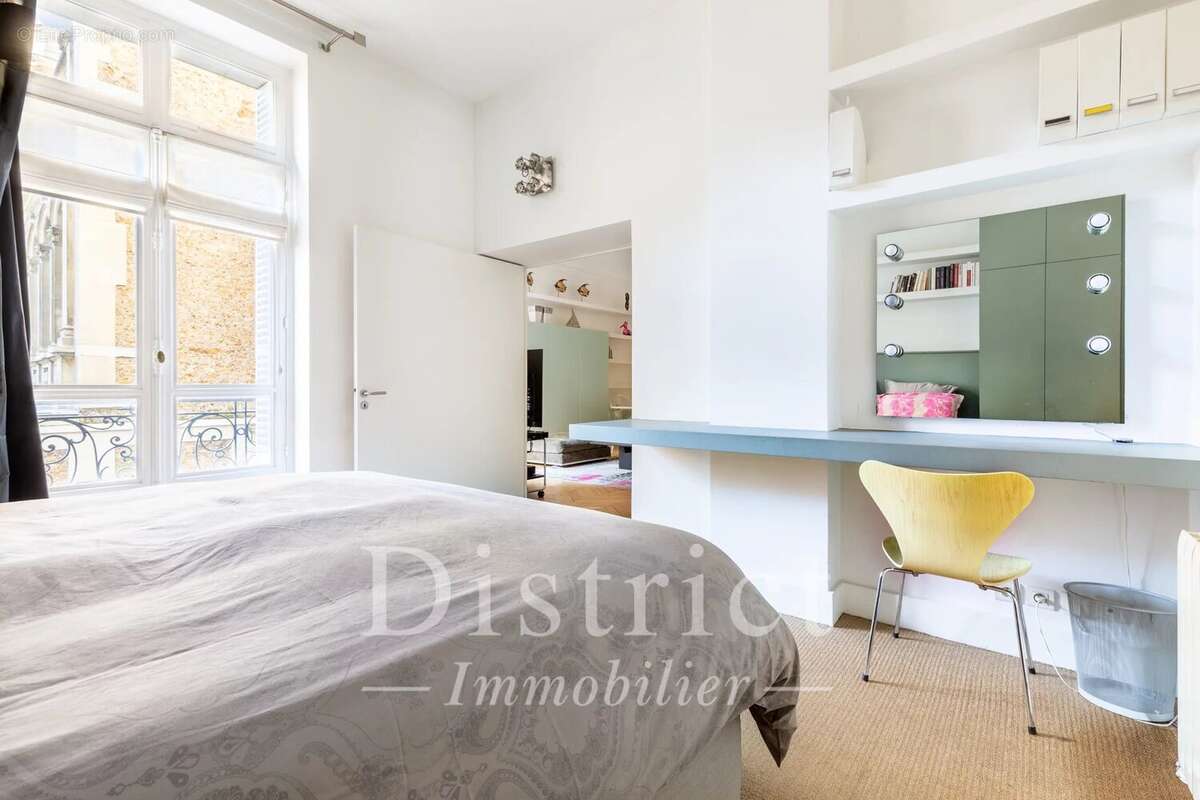 Appartement à PARIS-8E