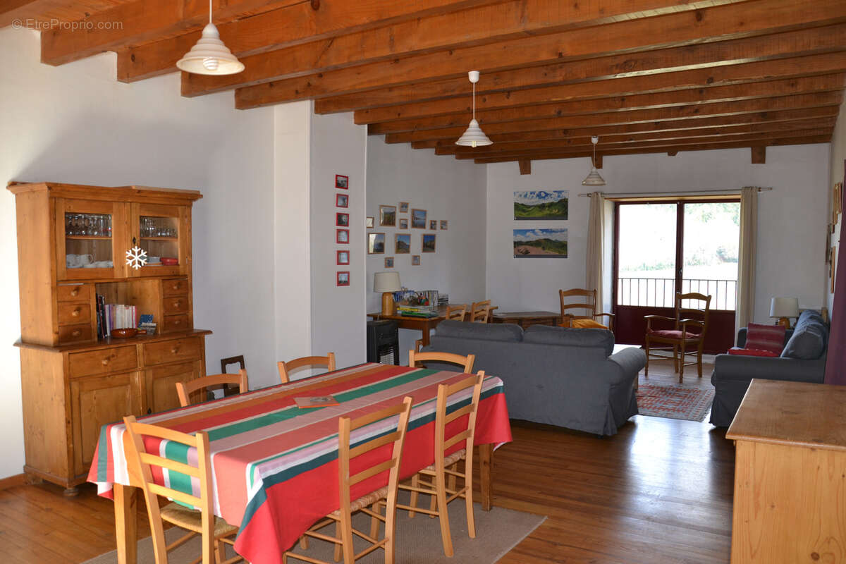 Belle maison composée de 2 gîtes dans un magnifique environnement proche Sancy - photo 6