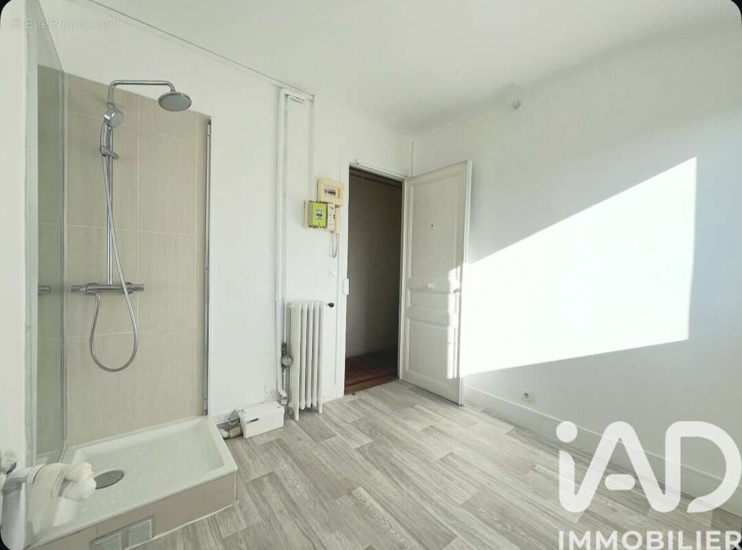 Photo 2 - Appartement à PARIS-16E