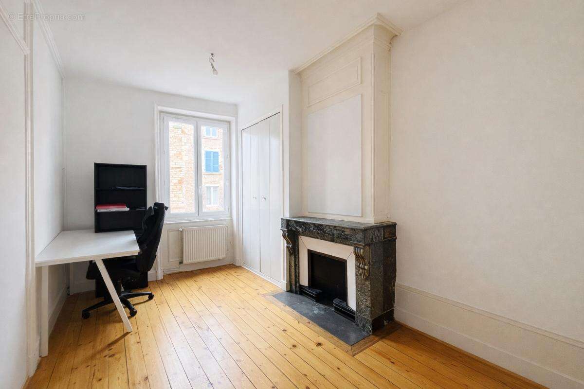 Appartement Grand T3 Beaux volumes - photo 4