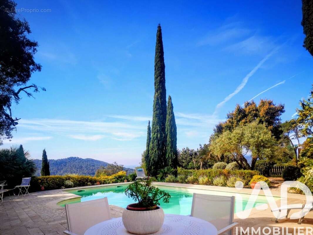 Photo 2 - Maison à PIERREFEU-DU-VAR