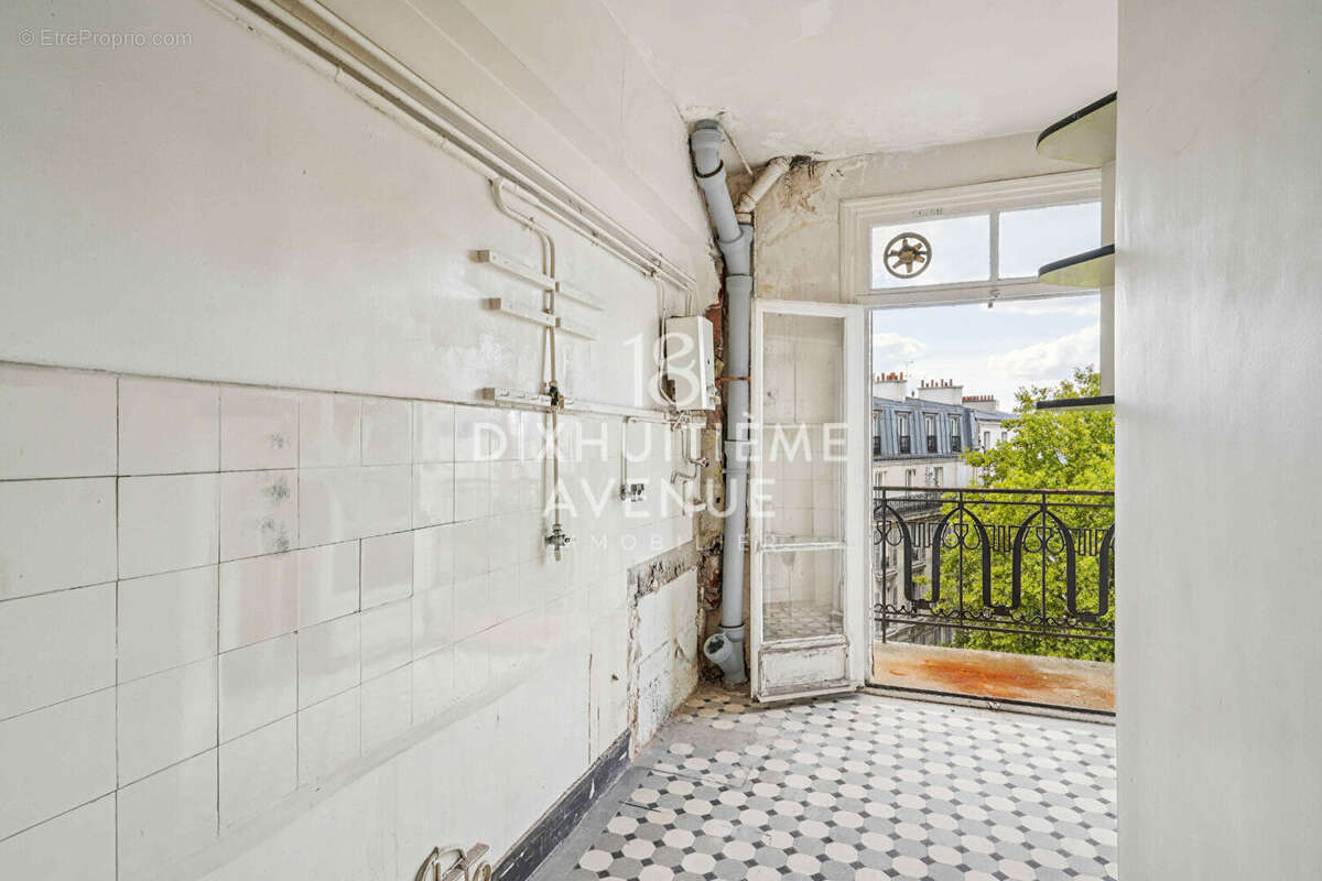 Appartement à PARIS-18E