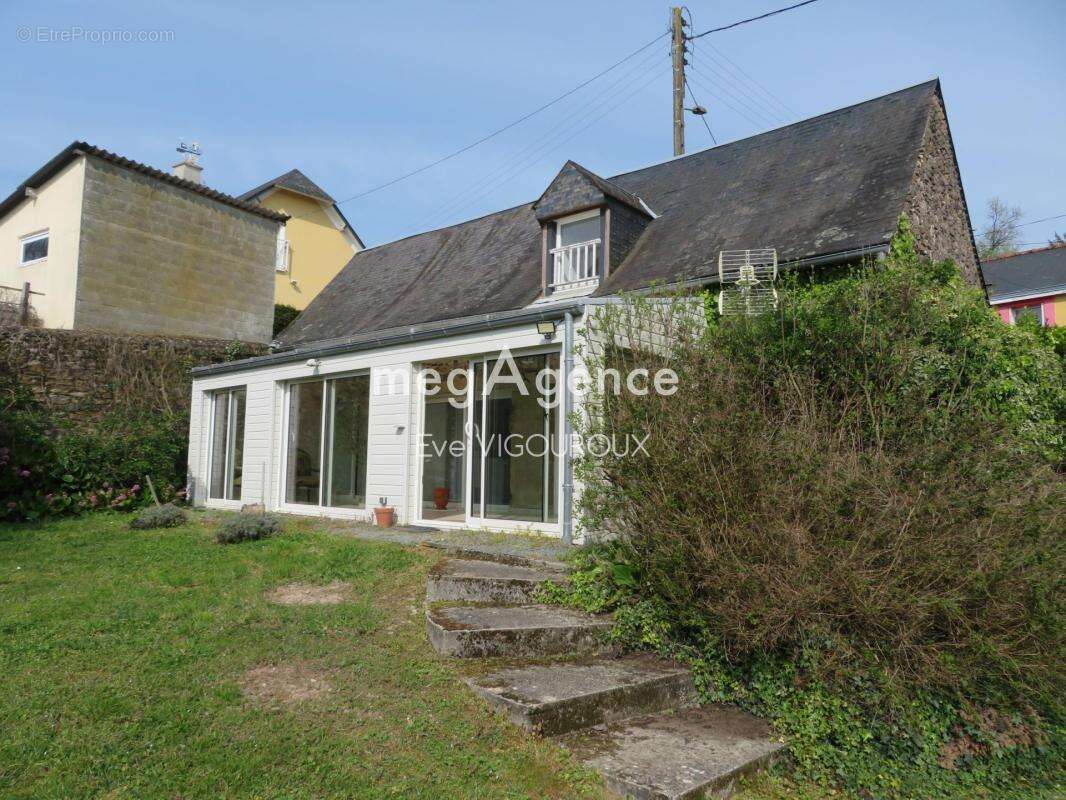 Maison à SILLE-LE-GUILLAUME