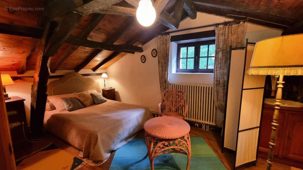 Maison à SAINT-PAUL-DE-SERRE