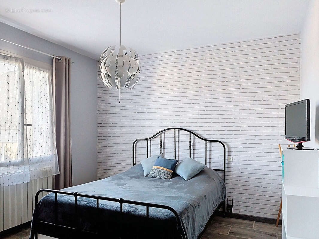 Maison à SAINT-GENIES-DE-COMOLAS