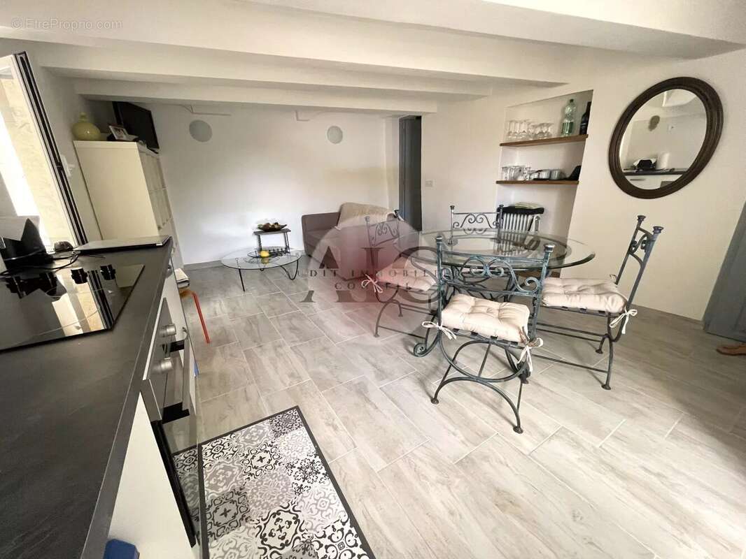 Appartement à FAYENCE