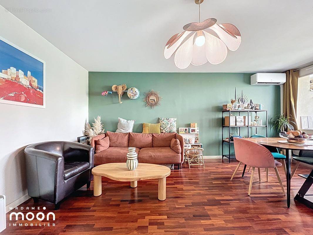 Appartement à OULLINS