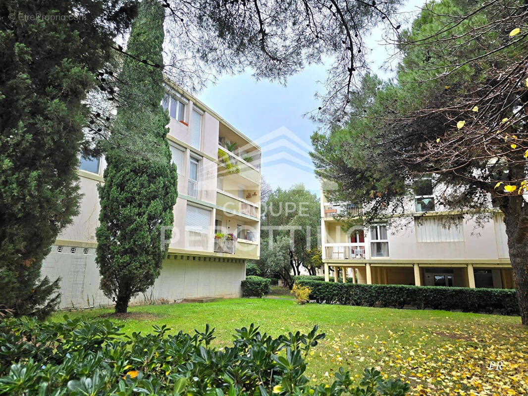 Appartement à MARSEILLE-8E