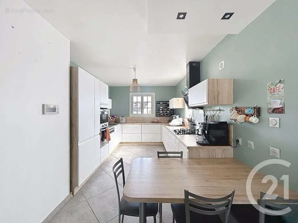Maison à MAINCY
