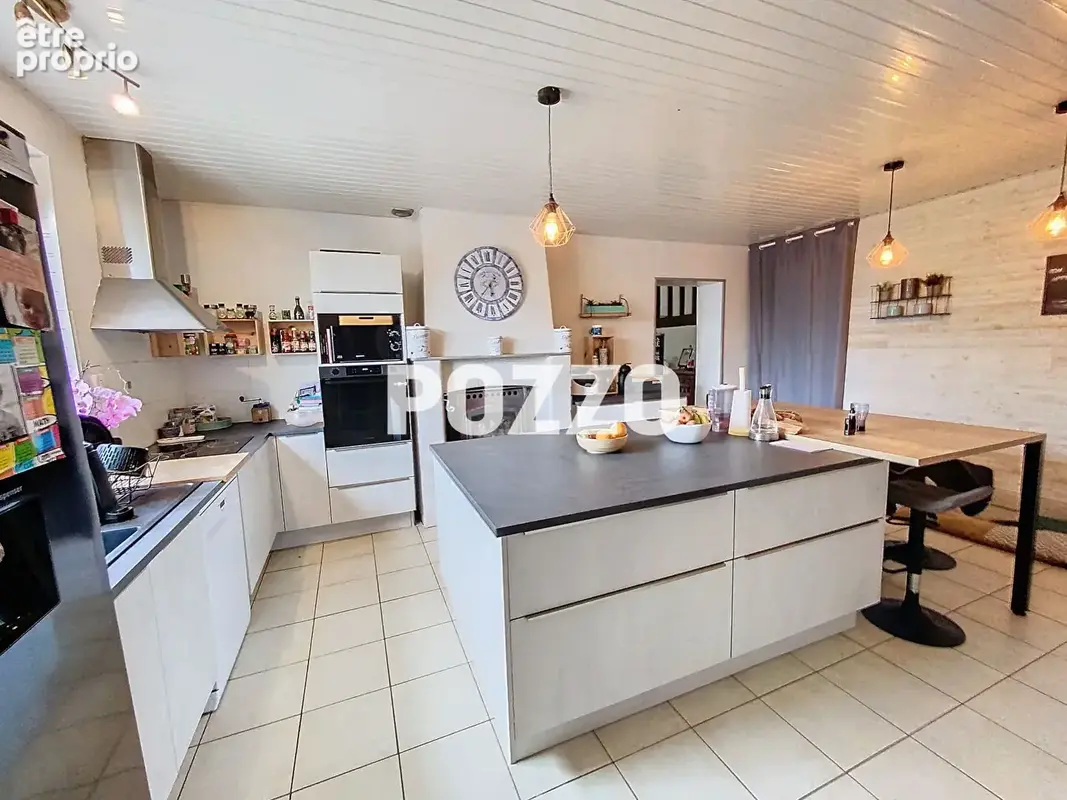 A VENDRE Maison familiale de 178 m² avec dépendances ? Isigny-le-Buat - photo 7