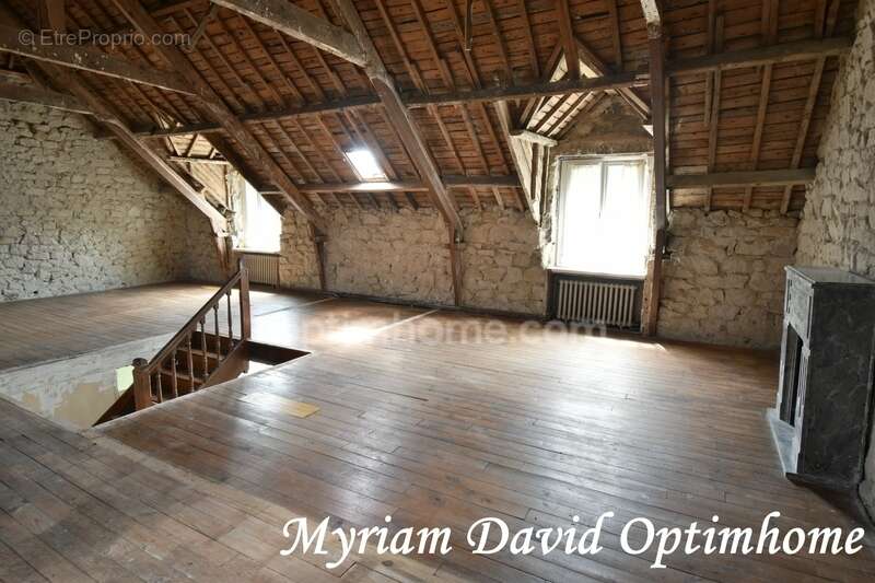 Maison à rénover de 107 m² avec jardin et garage – Proche centre-ville de Rostrenen - photo 27