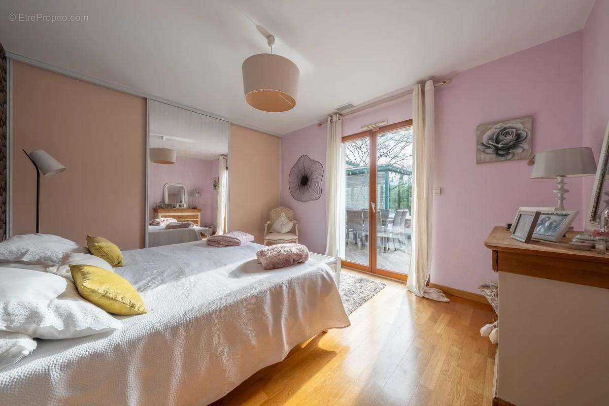 Maison à SAINT-LOUBES