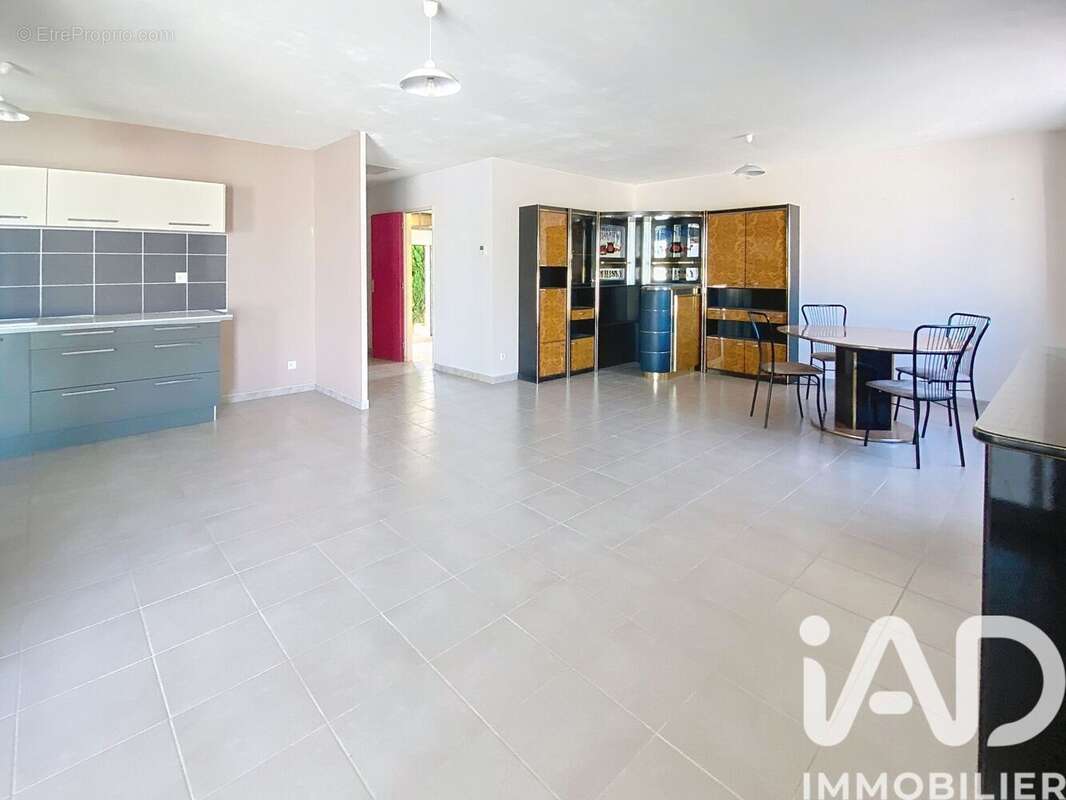 Maison 102 m² à Ventenac-En-Minervois  - photo 9
