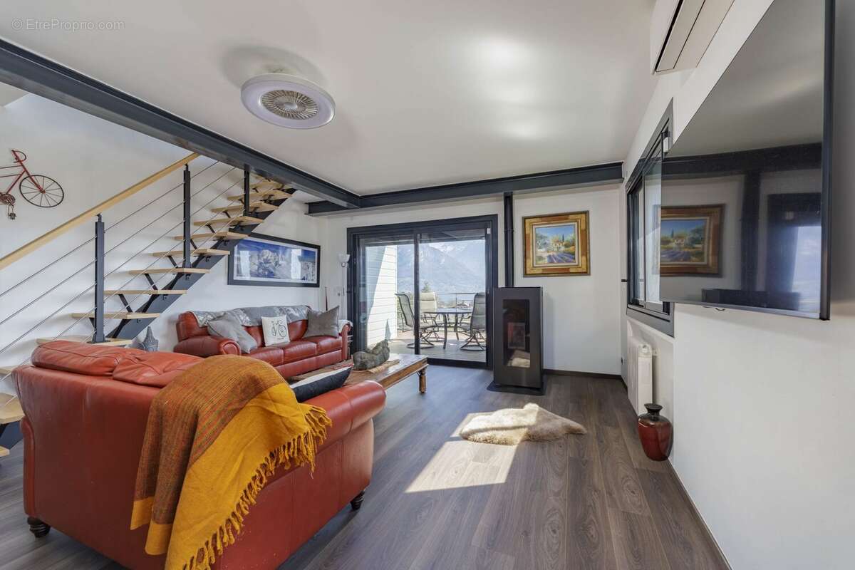 Maison 240 m² à Sevrier  - photo 9