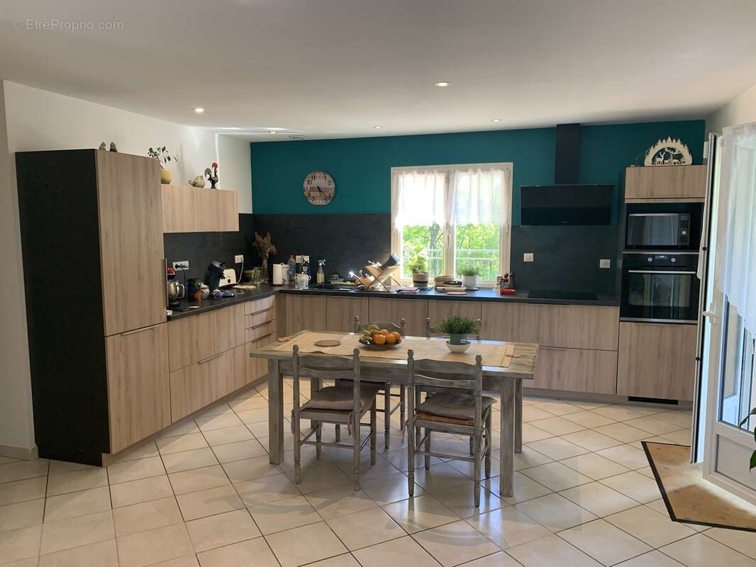 Maison 147 m² à Brignac-La-Plaine  - photo 208