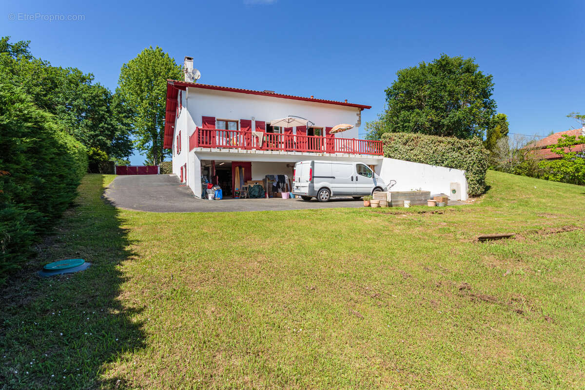 Maison à ARBONNE