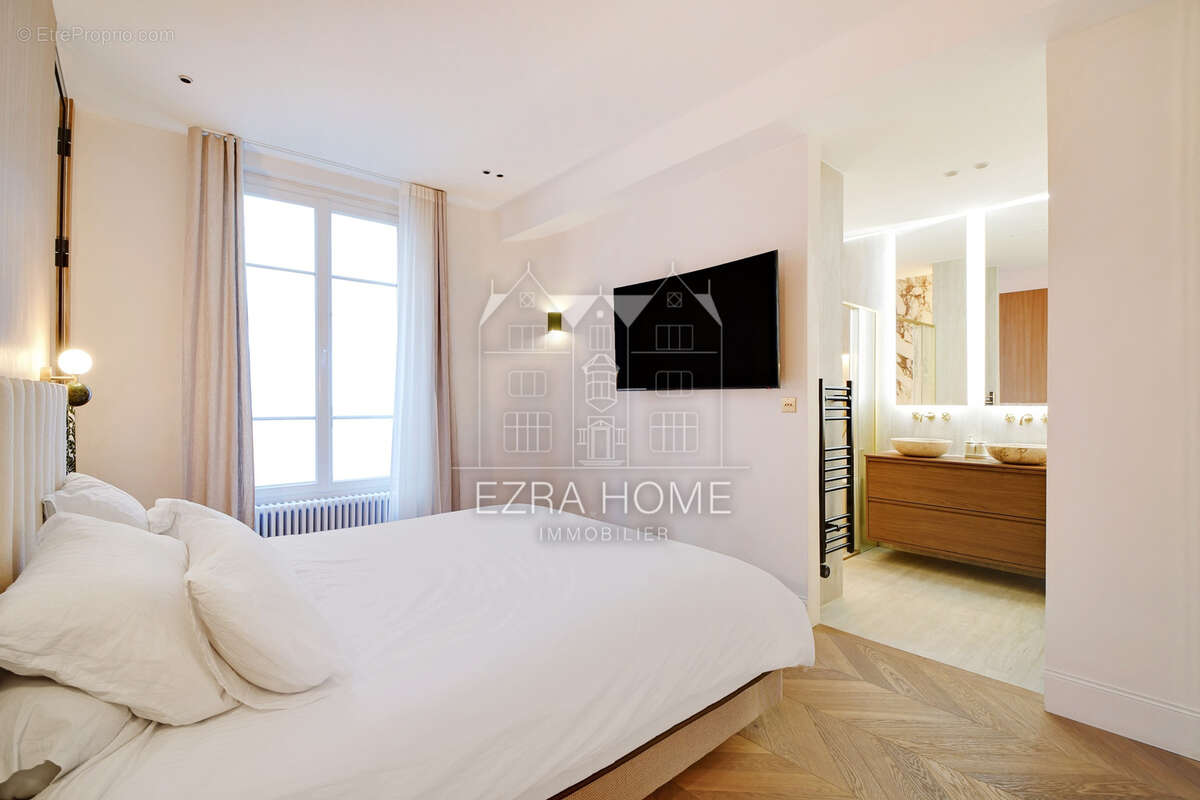 Appartement à NEUILLY-SUR-SEINE