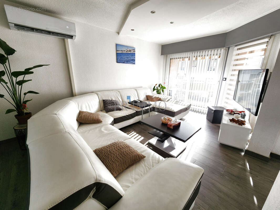 Appartement à SAINT-RAPHAEL