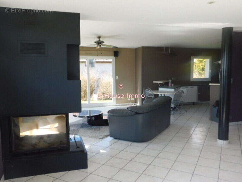 Maison à CONTREXEVILLE