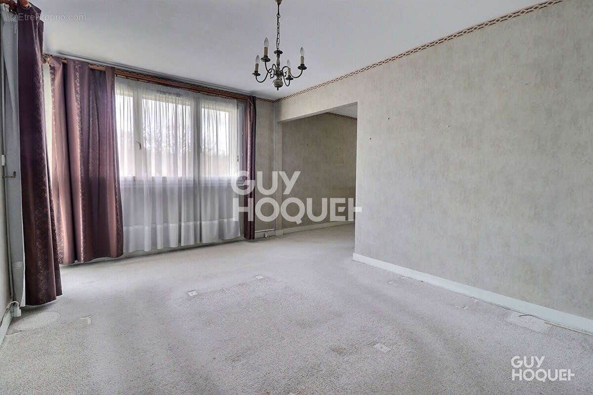 Appartement à SAINT-MICHEL-SUR-ORGE