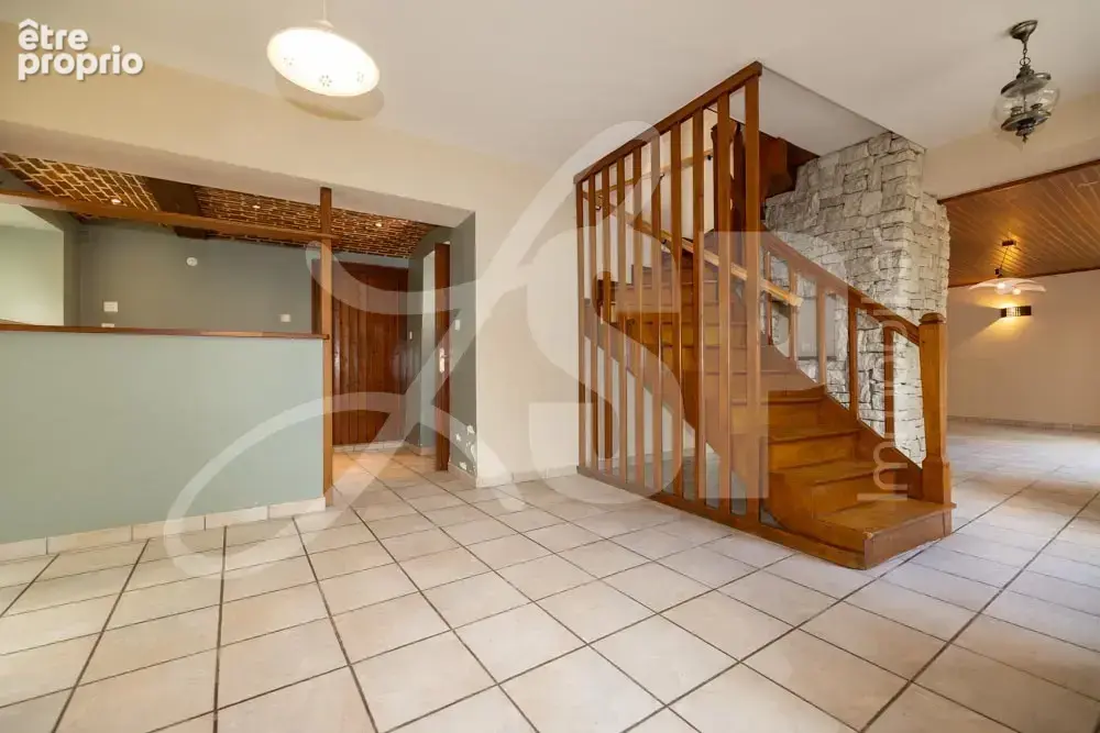 Maison T5 avec petite dépendance