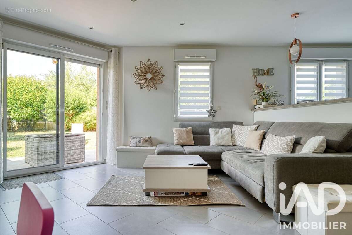 Appartement 77 m² à Belloy-En-France  - photo 5