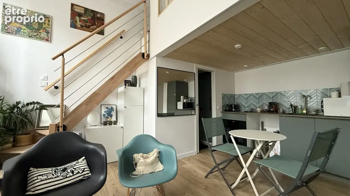 T1 bis duplex rénové au cœur de la Croix-Rousse - photo 2