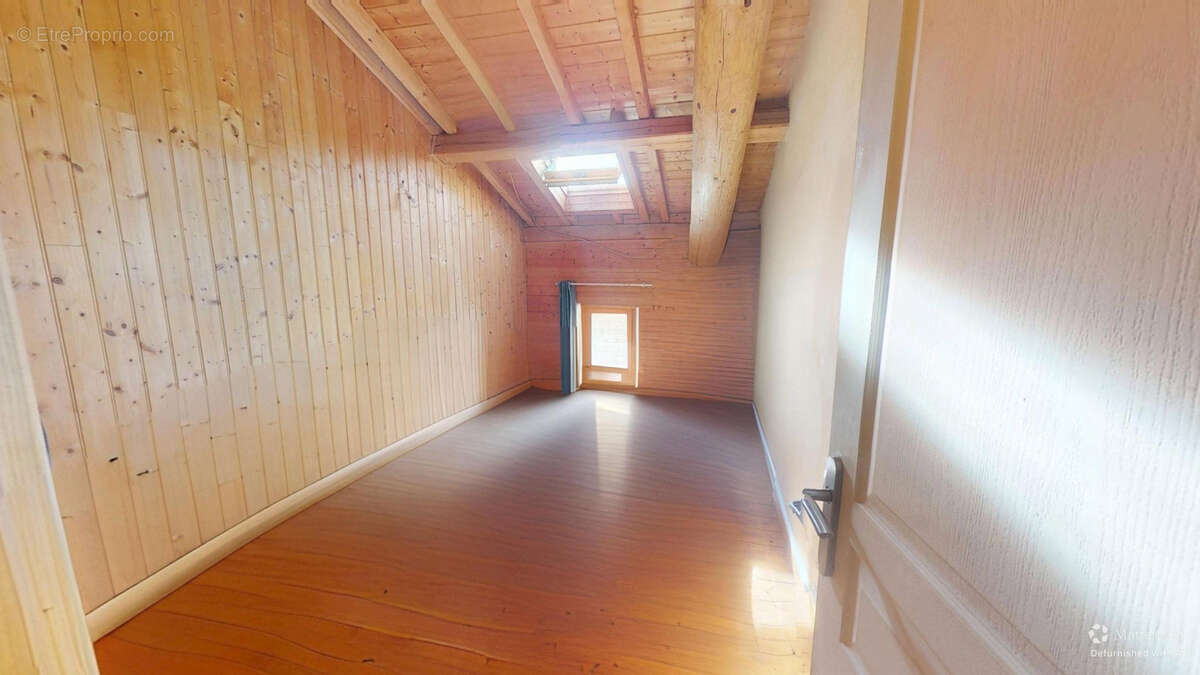 Maison à BAS-EN-BASSET