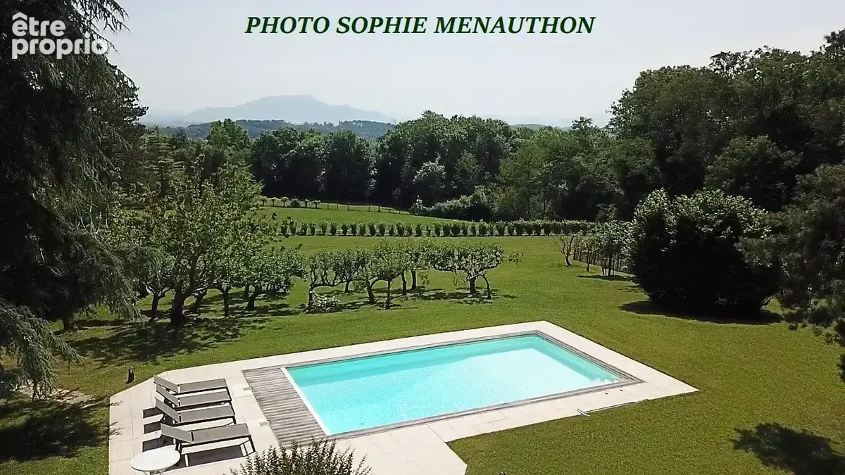 Propriete d' exception sur 3 hectares de 450 m2 habitables - photo 33