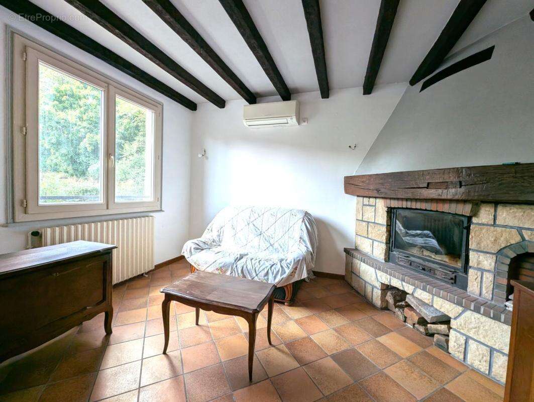 Maison 80 m² à Le Donjon  - photo 3