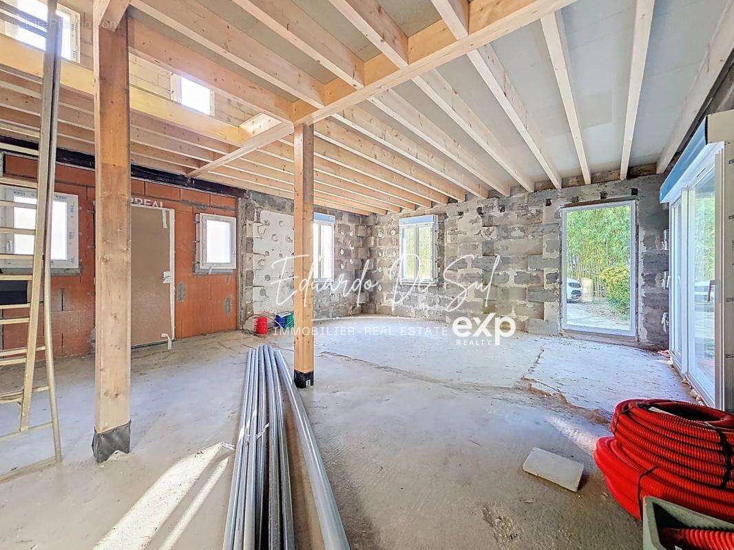 Maison à BLANQUEFORT