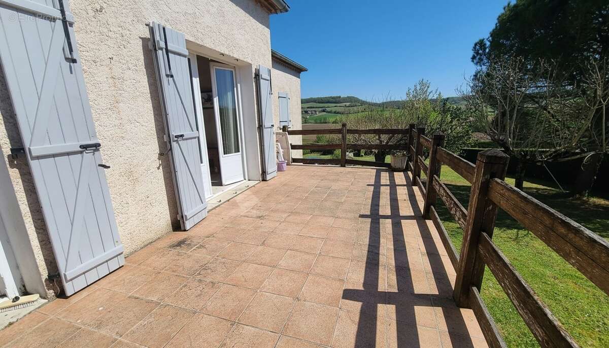 Lauzerte - Une adresse stratégique aux multiples possibles, entre projet professionnel et maison de famille - photo 7